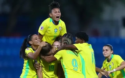 Evelin marca duas vezes, e Brasil lidera grupo B no Mundial sub-20