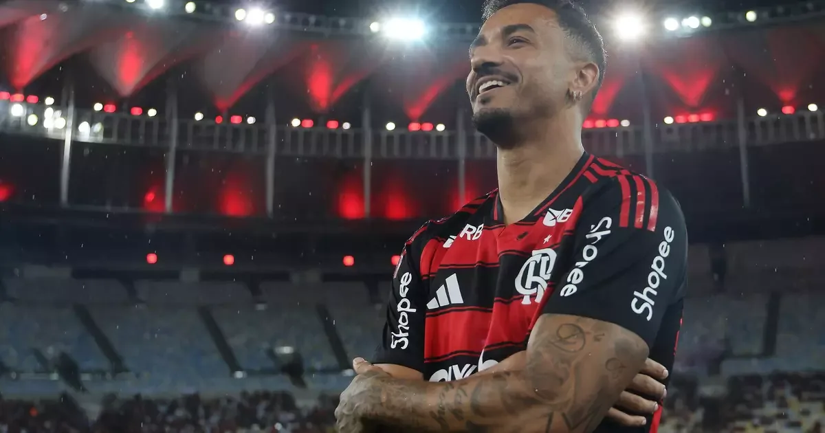 Danilo prevê assinatura de renovação com o Flamengo nesta semana