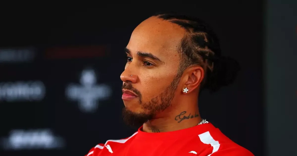 Hamilton reafirma apoio a Vasseur e descarta saída do chefe da Ferrari