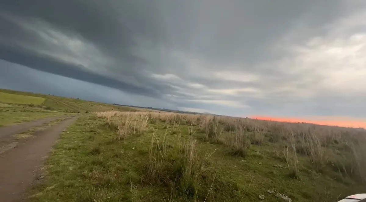 Supercélula é registrada durante temporais em Alegrete, no Rio Grande do Sul
