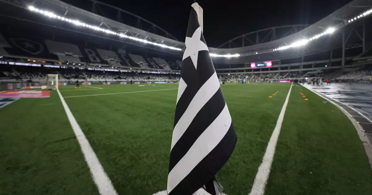 Botafogo quer anunciar novo técnico antes da Data Fifa