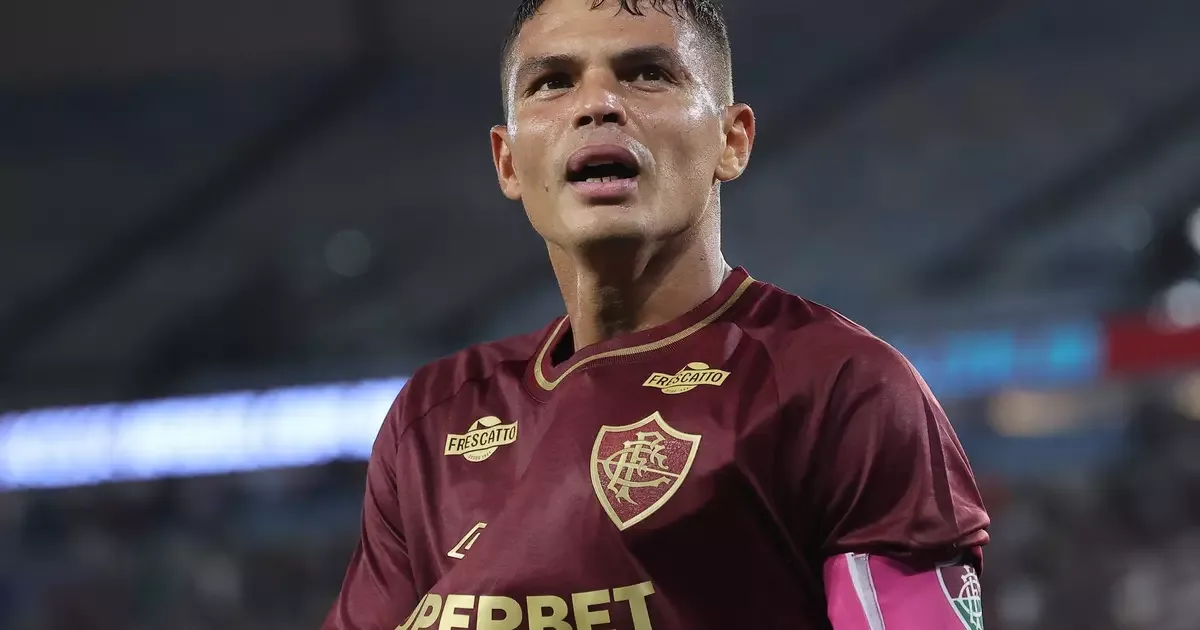 Thiago Silva pede cautela na renovação da Seleção para 2030