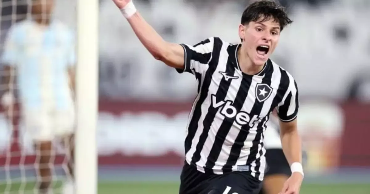Montoro marca e dá duas assistências em vitória do Botafogo sobre o Grêmio