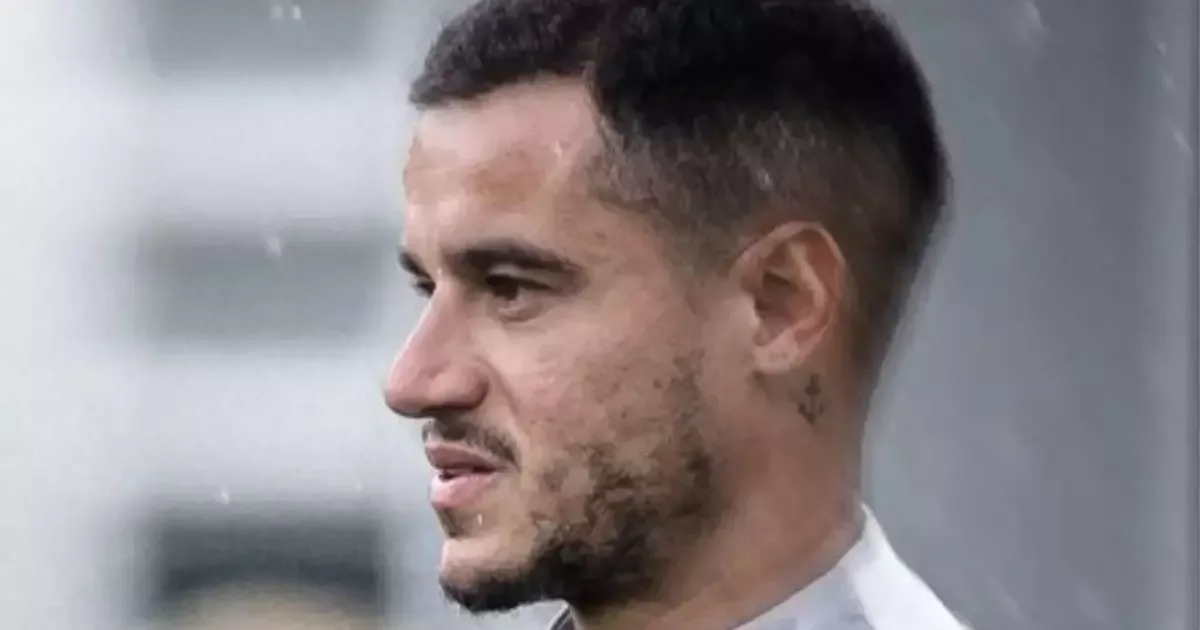 Coutinho avalia futuro nos Estados Unidos enquanto Santos analisa proposta