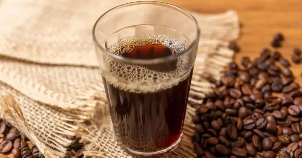 Café preto sem açúcar é associado a disciplina e foco no essencial