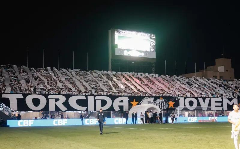 João Ananias entra no radar de clubes da Grécia e da Arábia Saudita