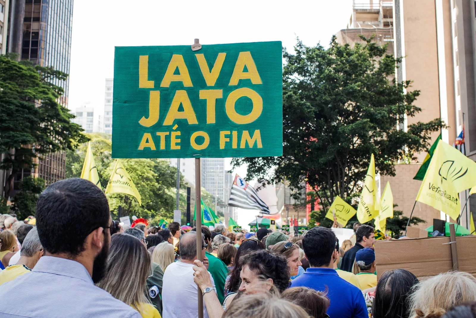 Caso Master tem impacto político semelhante ao da Lava Jato, mas ocorre em cenário distinto