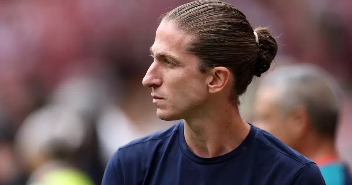 Filipe Luís mantém Monaco invicto e cobra cautela após vitória sobre o Lens