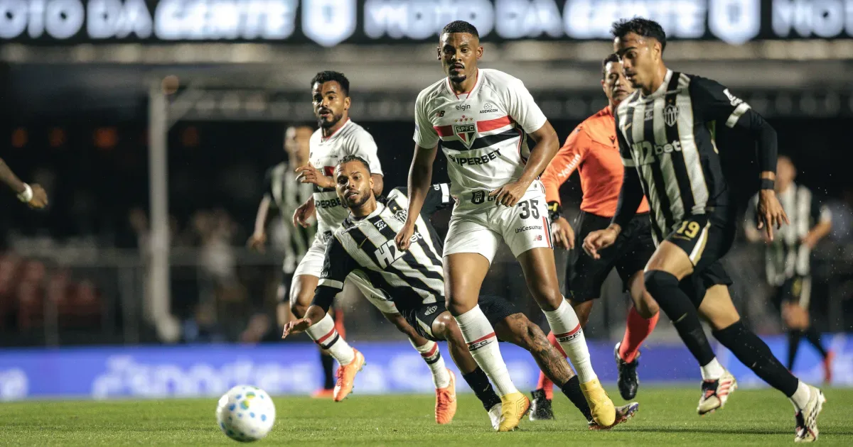 São Paulo vence o Atlético-MG por 2 a 0 e encerra invencibilidade de 14 jogos
