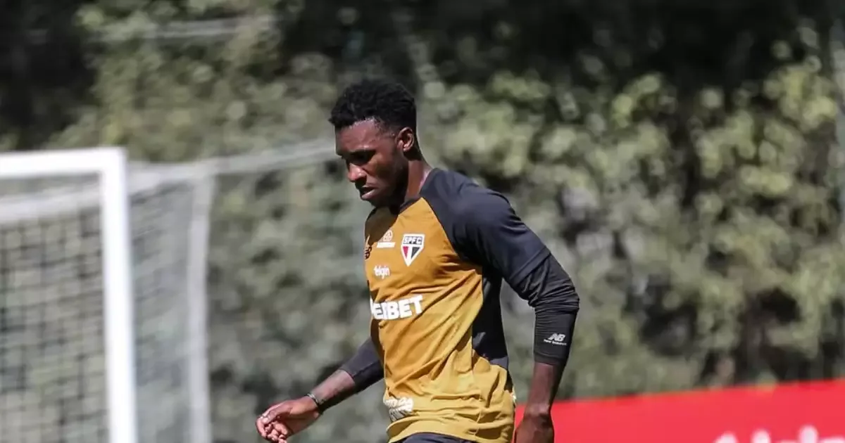 Aurélio Buta fará cirurgia no joelho e ficará afastado por dois meses