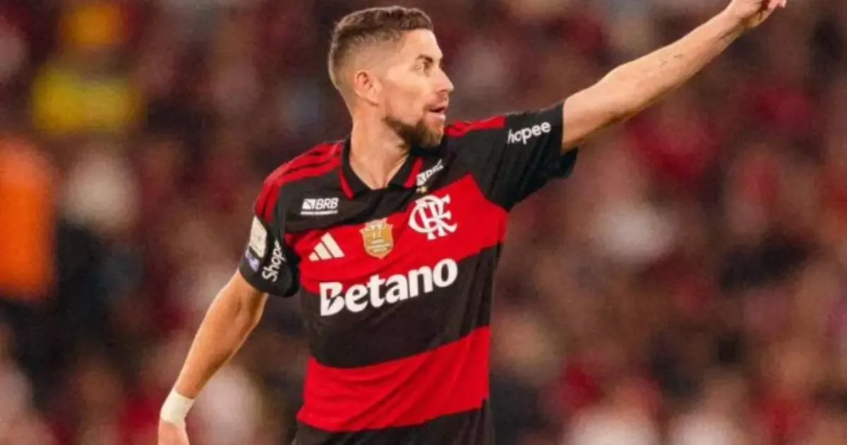 Jorginho pode voltar à seleção italiana após bom momento no Flamengo