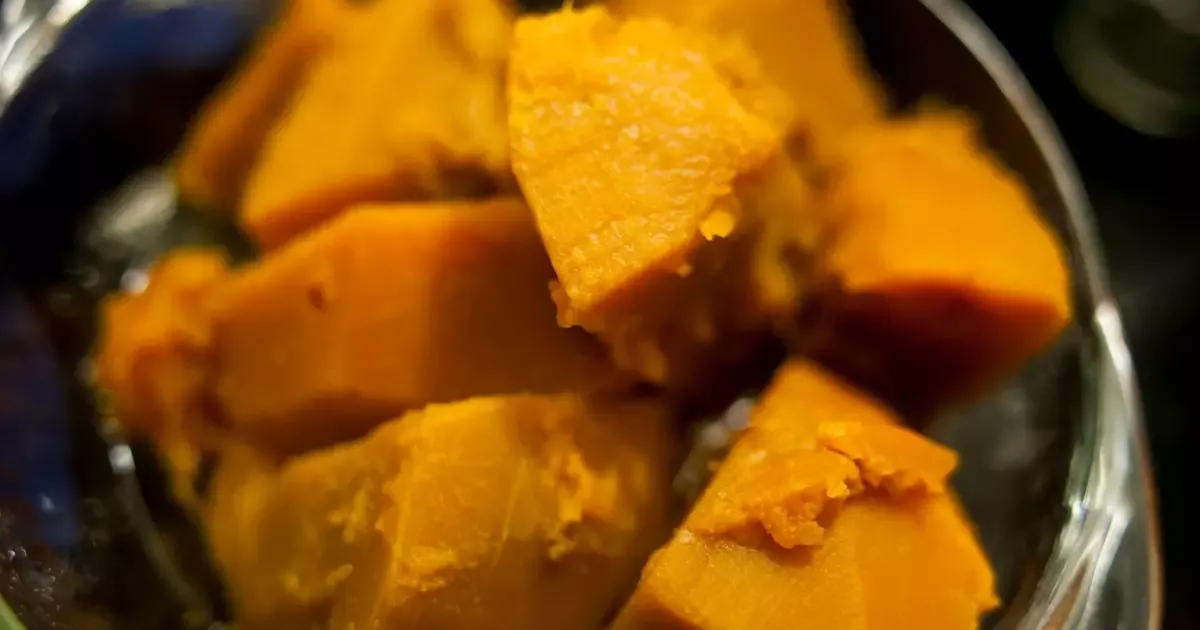 Micro-ondas acelera o preparo da abóbora para cubos e fatias