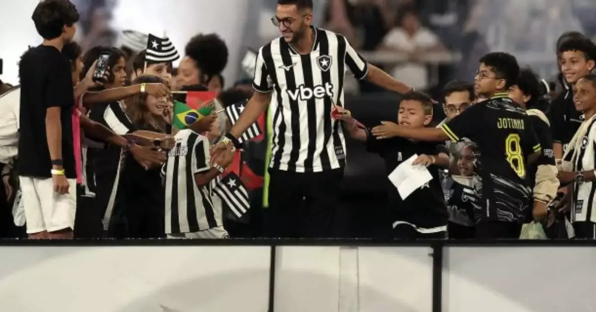 Botafogo fecha janela com elenco avaliado em 117,1 milhões de euros
