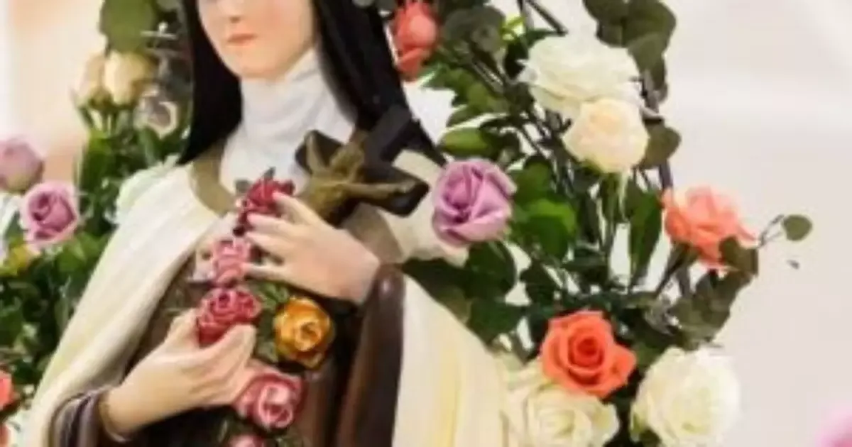 Recife celebra Santa Teresinha com cinco missas e procissão