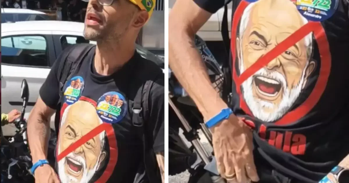 Deputado Alexandre Knoploch exibe arma durante discussão com militantes no Rio