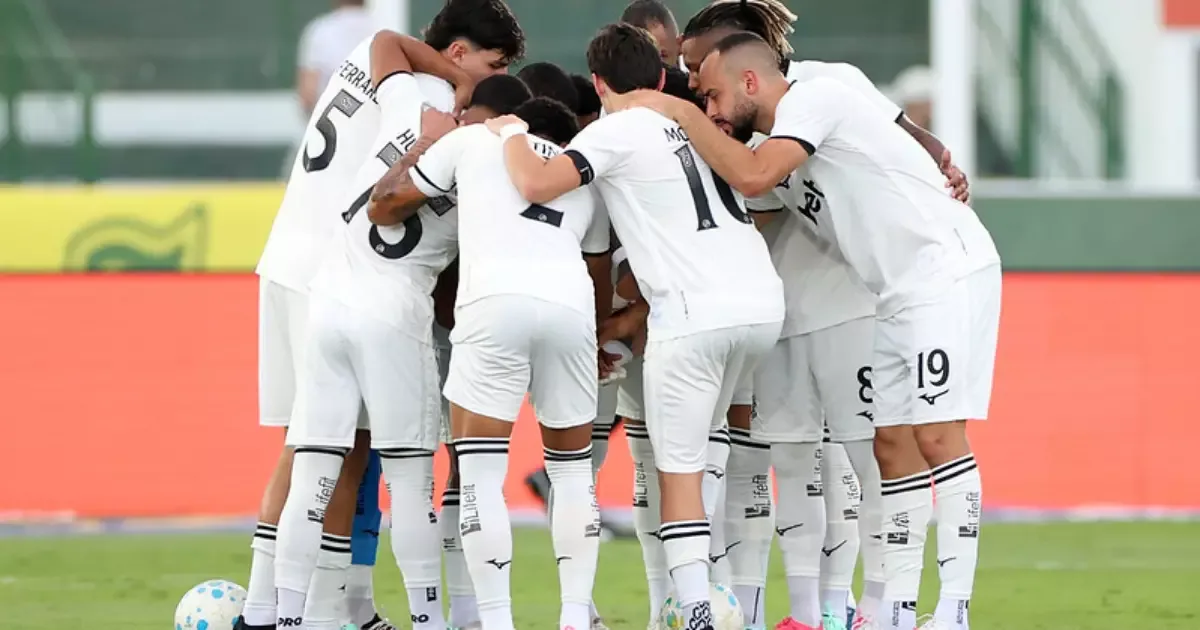 Huguinho, do Botafogo, inicia preparação com a Seleção Sub-20 na Espanha