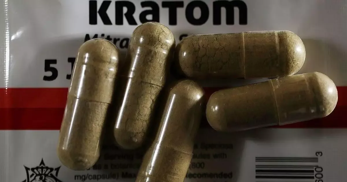 Kratom ganha espaço nos EUA e preocupa autoridades por efeitos e falta de controle