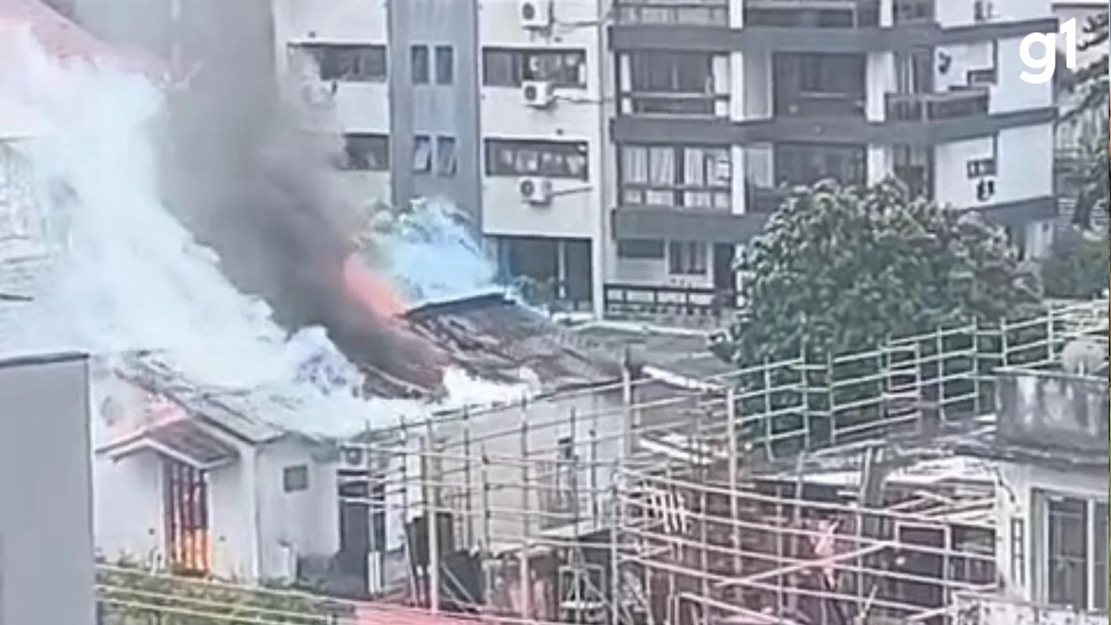 Incêndio atinge restaurante japonês Sakaes em Porto Alegre