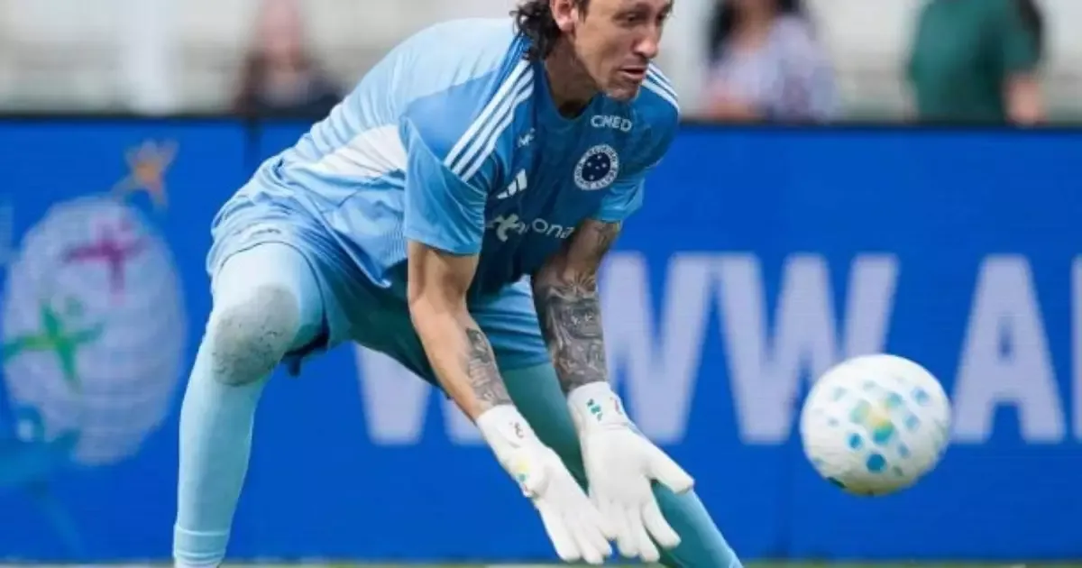 Cássio reconhece falha em derrota do Cruzeiro para o Racing na Sul-Americana