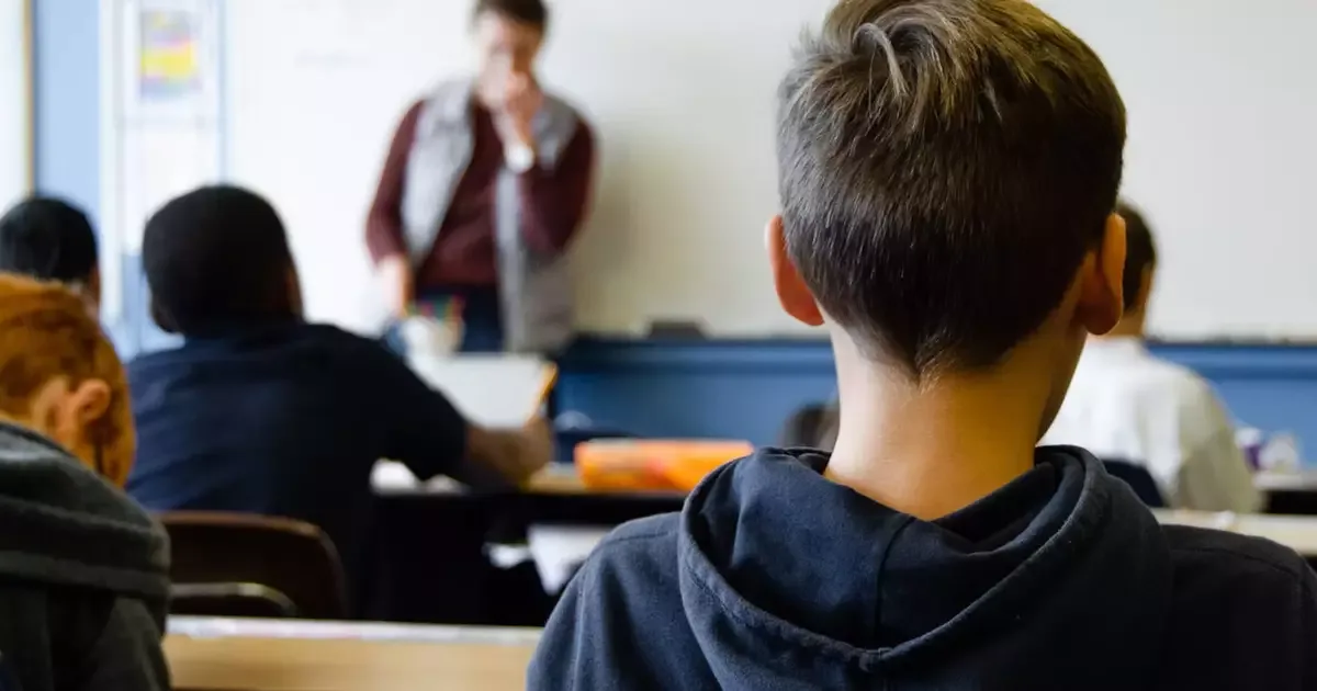 Uso diário de IA está associado a pior desempenho acadêmico, aponta PISA