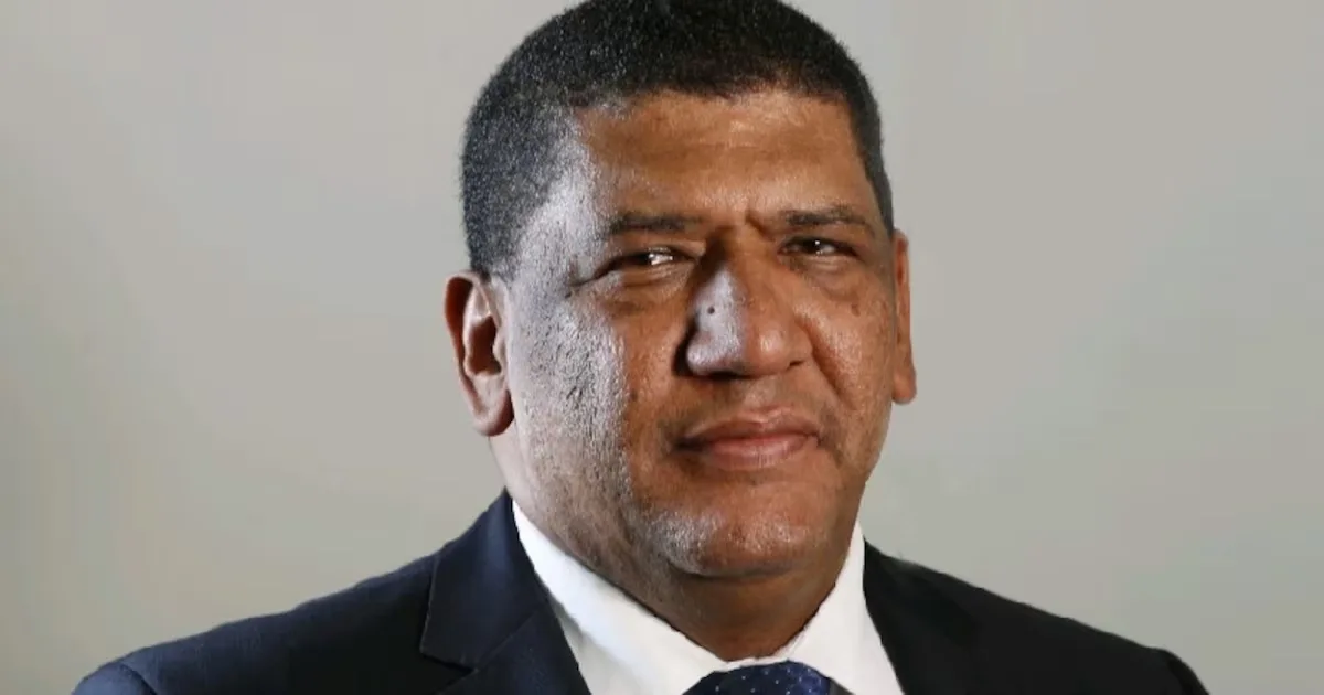 Defesa de ex-chefe do BC pede retirada de tornozeleira no caso Master