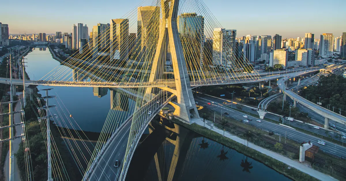 Como investimentos e crédito se transformam em infraestrutura e negócios no Brasil
