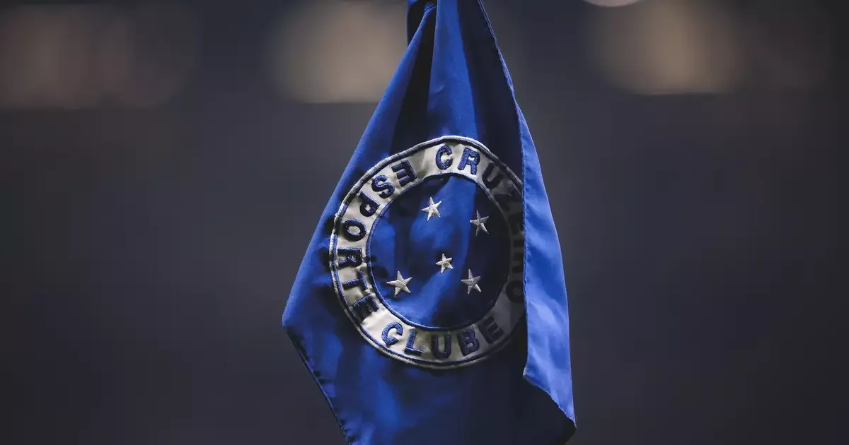 Gabriel Pec avança na recuperação e ainda mira retorno ao Cruzeiro em 2026