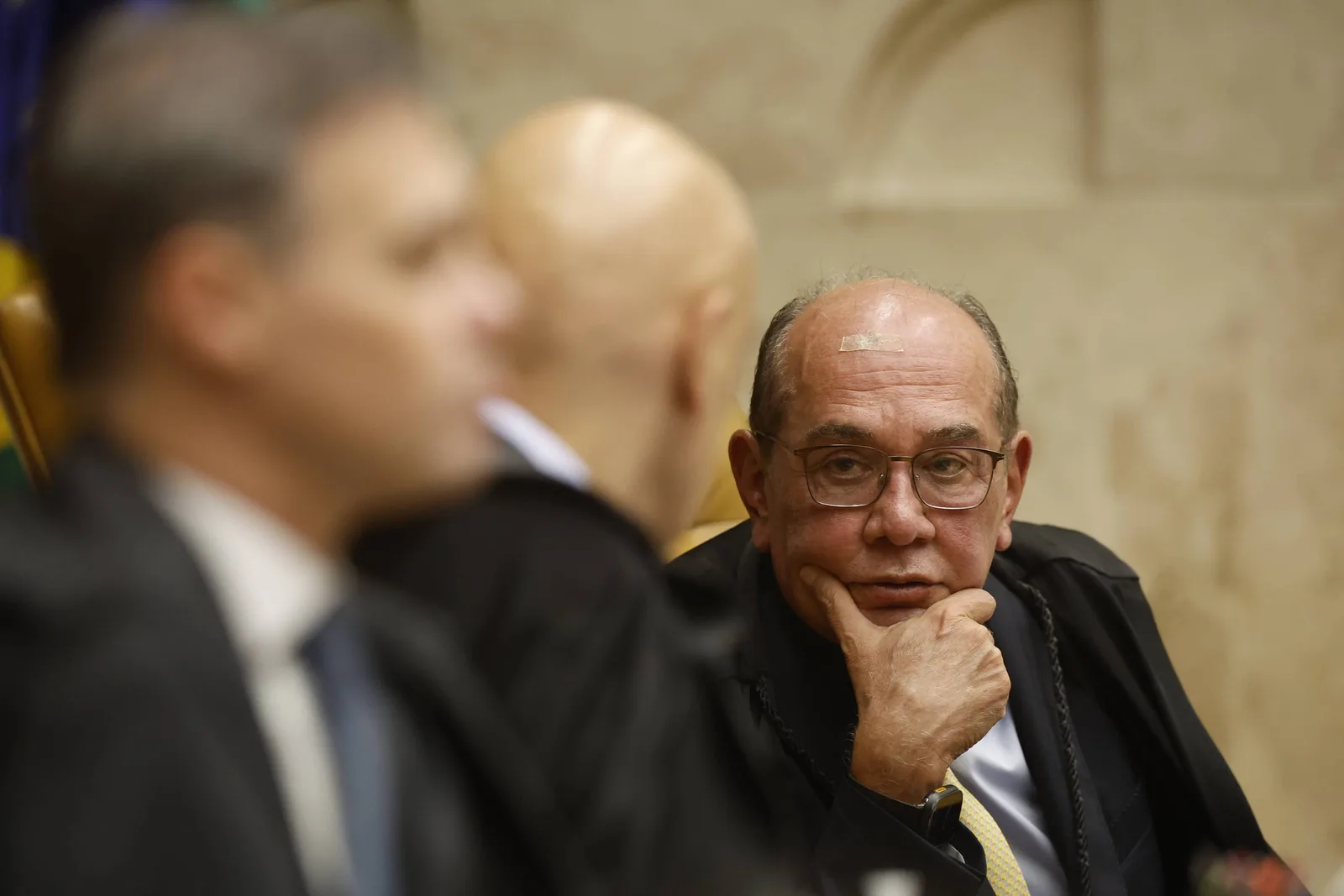 Gilmar propõe barrar policiais e militares em gabinetes do STF