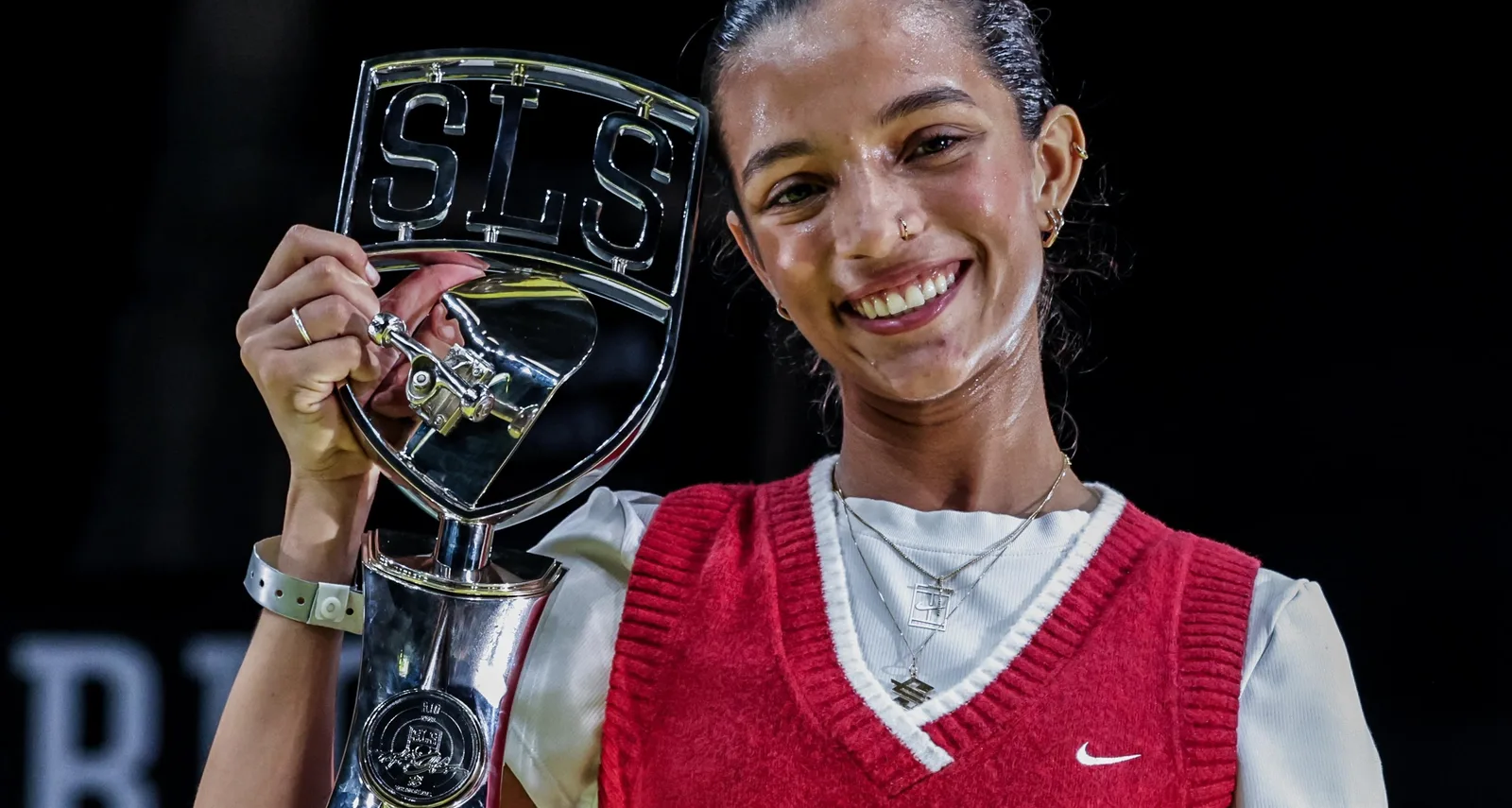 Rayssa Leal desfalca etapa de Paris da SLS após lesão no pé