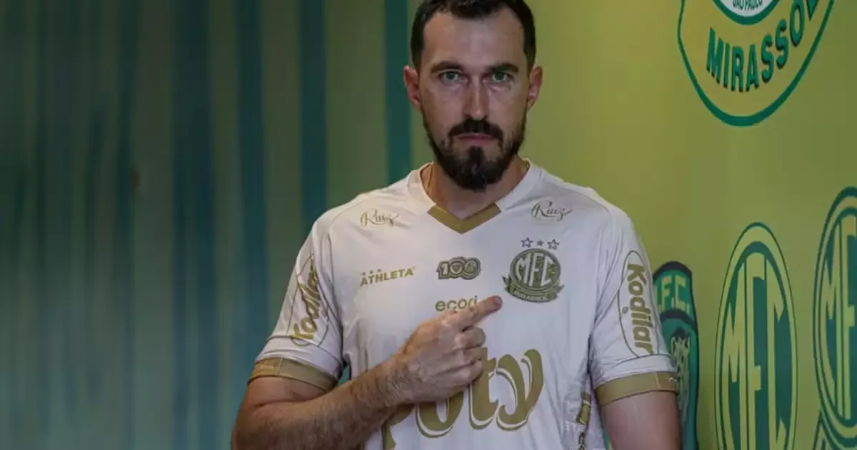 Marcelo Rangel lidera ranking de goleiros mais vazados do Brasileirão