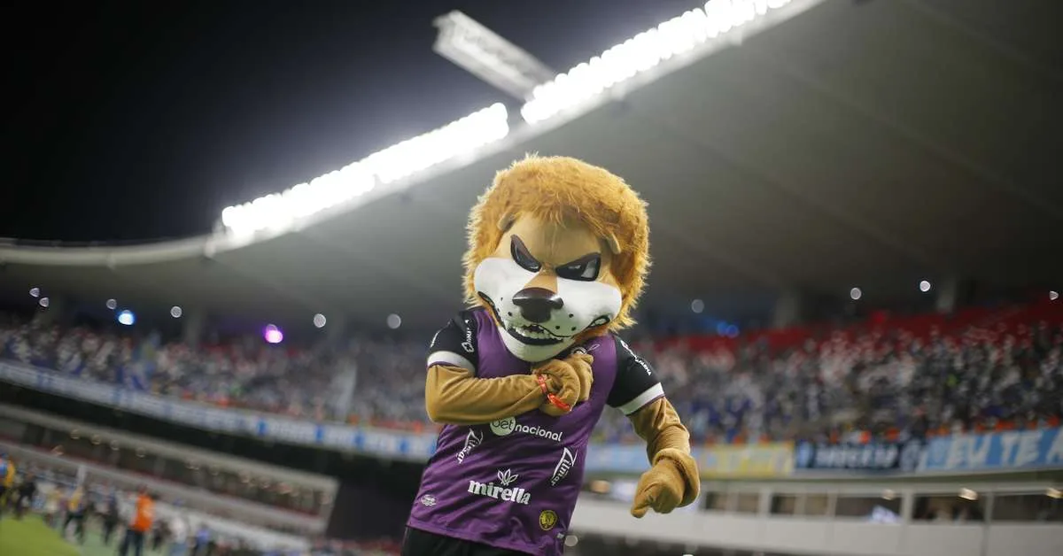 Remo busca atacante antes do fim da janela de transferências