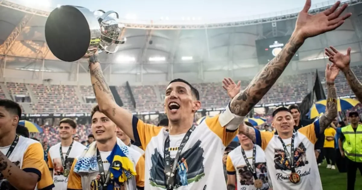 Estudiantes perde final para o Rosario Central e termina partida em confusão