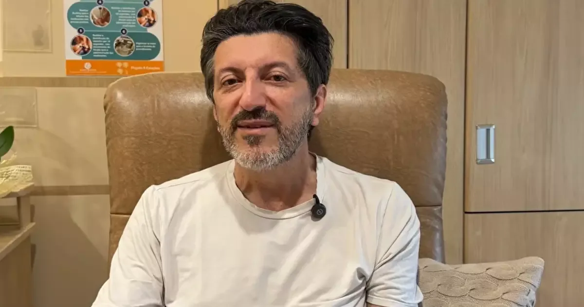 Medicamento experimental para Lito Sousa chega ao Brasil e é levado ao Einstein
