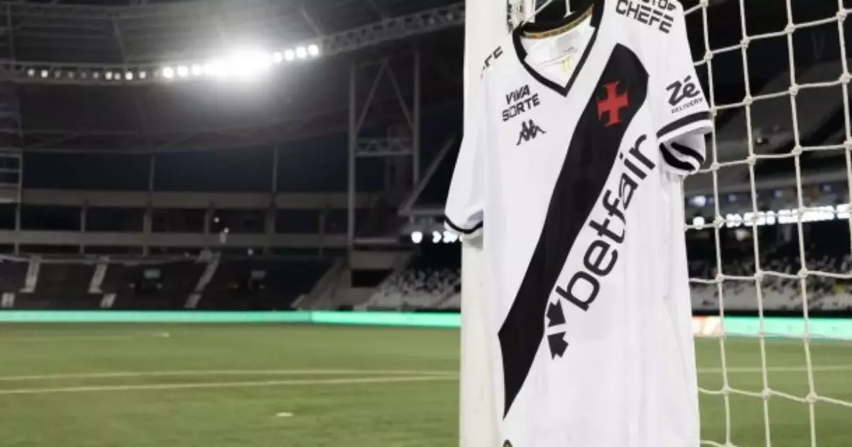 Vasco busca quebrar jejum contra o Botafogo no gramado sintético